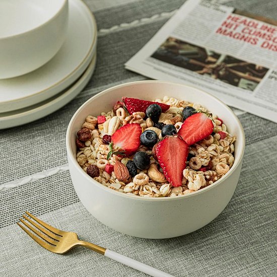 Ceramic Bowls for Kitchen, 36 Ounce, Large Capacity Cereal Bowls Set of 4, Glazed Matte Off White